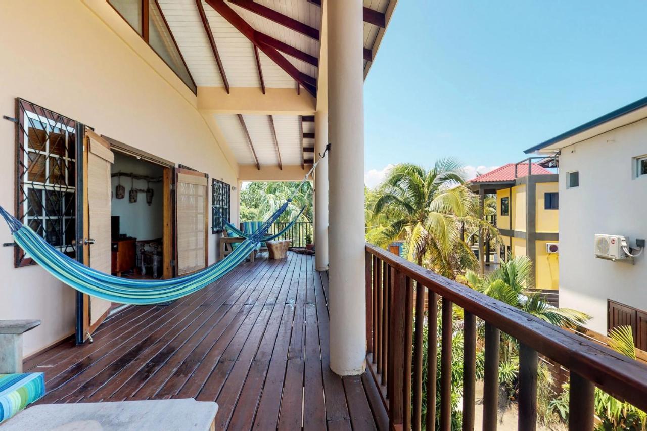 Mirasol Villa Placencia Extérieur photo